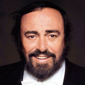Luciano Pavarotti image