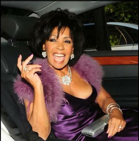 Shirley Bassey image